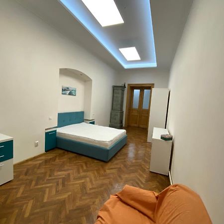 Centre Ville Apartment クルージュ＝ナポカ エクステリア 写真