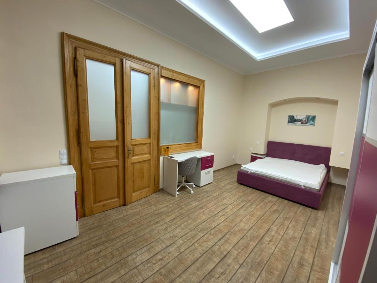 Centre Ville Apartment クルージュ＝ナポカ エクステリア 写真