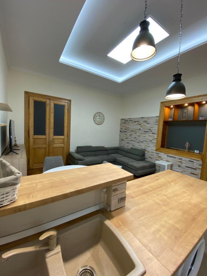 Centre Ville Apartment クルージュ＝ナポカ エクステリア 写真